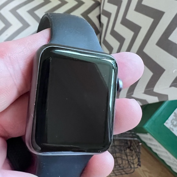 Lost and Found APPLE Smartwatch 7000 SERIES with Black Band ❤️